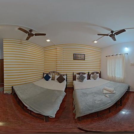 Esther Guest House كالانغيُت المظهر الخارجي الصورة